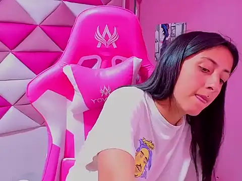 Snapshot of Cameron_cutte chatting on September 2025 02:48:01 AM Cameron cutte online show from September 2025 02:48:01 AM