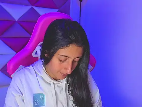 Cameron cutte online show from December 2025 02:49:01 AM