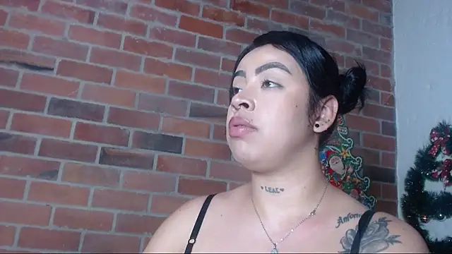 salome  hills1 online show from January 2025 10:30:02 PM