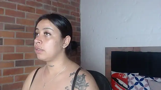 Snapshot of salome__hills1 chatting on January 2026 07:39:01 PM salome hills1 online show from January 2026 07:39:01 PM