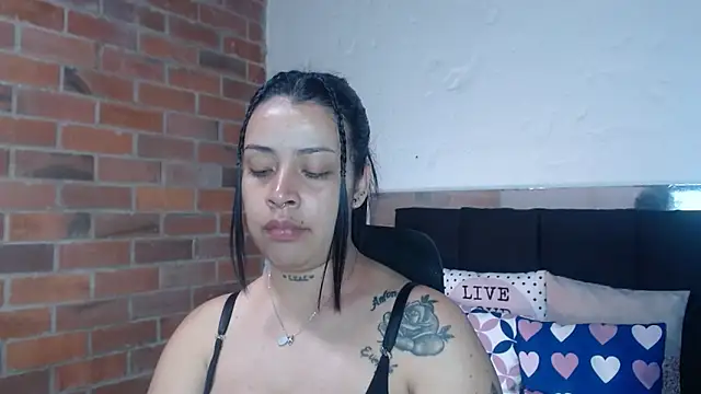 Snapshot of salome__hills1 chatting on February 2026 07:19:02 PM salome hills1 online show from February 2026 07:19:02 PM