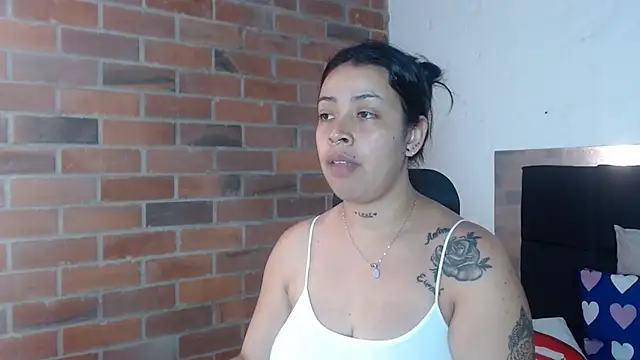 Snapshot of salome__hills1 chatting on February 2026 03:33:01 PM salome hills1 online show from February 2026 03:33:01 PM