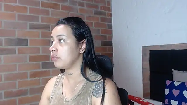 Snapshot of salome__hills1 chatting on April 2026 07:51:02 PM salome hills1 online show from April 2026 07:51:02 PM