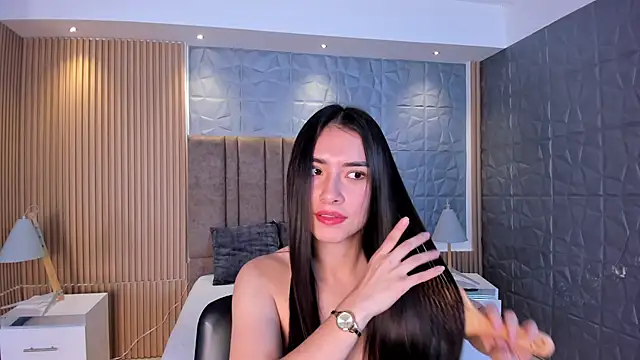 Emmaa Robertss online show from October 2025 03:05:02 PM