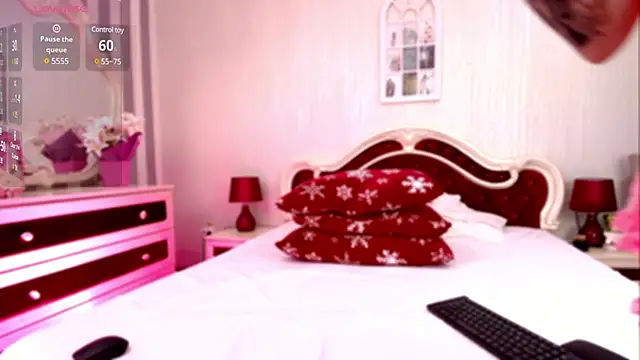 Snapshot of StacyLight chatting on February 2025 11:15:01 PM StacyLight online show from February 2025 11:15:01 PM