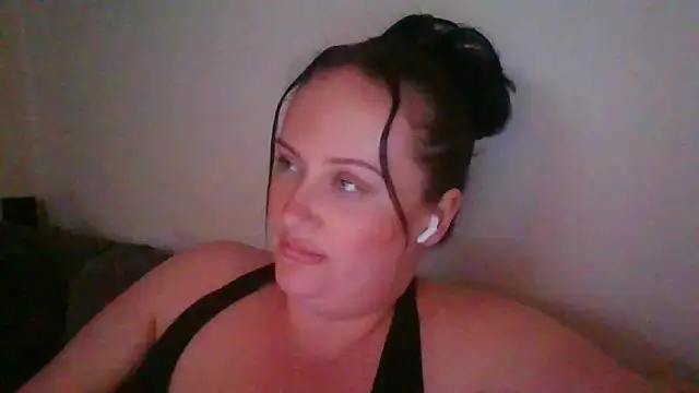CurvyQueen2023 online show from February 2026 09:24:01 PM