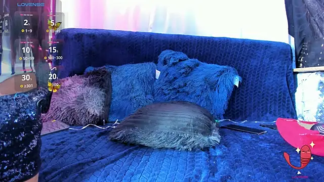 Mracialatina online show from November 2025 04:39:01 PM