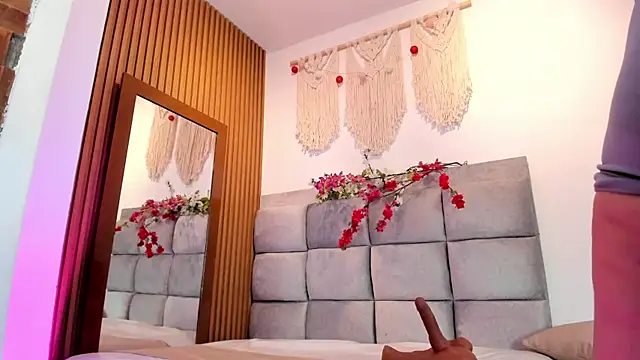 Snapshot of Natasha__Sccott chatting on September 2025 07:51:02 PM Natasha Sccott online show from September 2025 07:51:02 PM