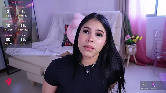 Snapshot of Natasha__Sccott chatting on November 2025 06:20:01 PM Natasha Sccott online show from November 2025 06:20:01 PM