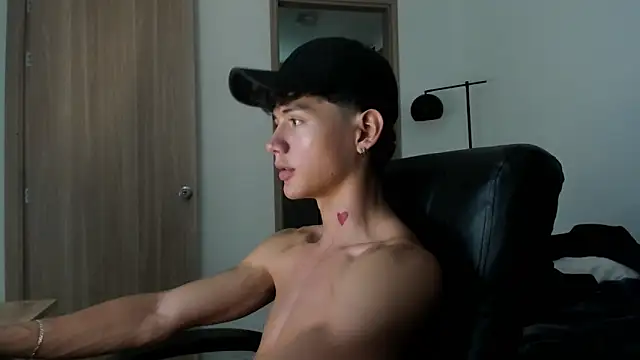 Snapshot of badboy_one_ chatting on February 2025 10:00:01 PM badboy one online show from February 2025 10:00:01 PM