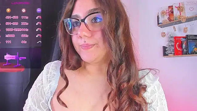 Snapshot of isarhodes_ chatting on December 2024 09:22:02 PM isarhodes  online show from December 2024 09:22:02 PM