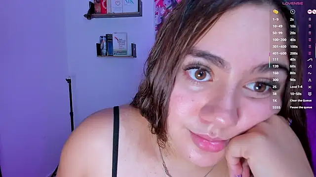 Snapshot of isarhodes_ chatting on October 2025 10:18:02 PM isarhodes  online show from October 2025 10:18:02 PM