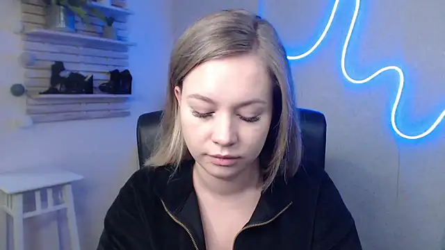 holly xglam online show from January 2025 07:24:01 AM