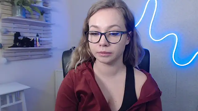 holly xglam online show from January 2025 06:27:02 AM