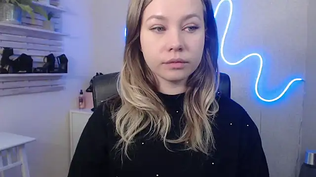 holly xglam online show from January 2025 03:20:01 AM