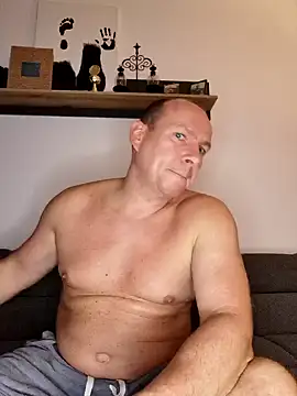 Netterarsch40 online show from October 2025 07:15:01 PM