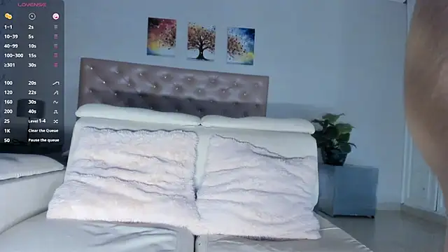 Lissalittlee online show from May 2026 07:52:01 PM