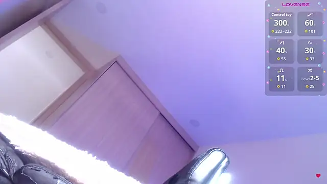 Snapshot of ELEKTRAMOON chatting on April 2026 06:16:02 PM ELEKTRAMOON online show from April 2026 06:16:02 PM