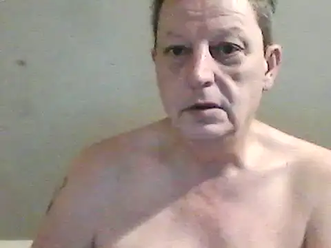 Snapshot of chubbybear2cum chatting on January 2025 04:30:02 PM chubbybear2cum online show from January 2025 04:30:02 PM