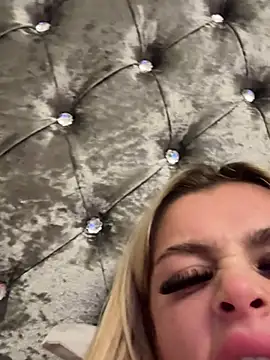 Snapshot of IrishTeenBarbie69 chatting on February 2025 11:34:02 PM IrishTeenBarbie69 online show from February 2025 11:34:02 PM