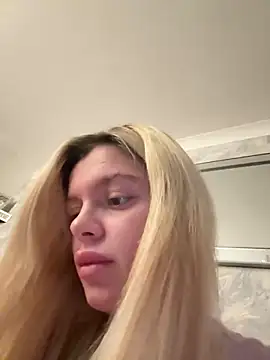 Snapshot of IrishTeenBarbie69 chatting on March 2025 09:48:01 PM IrishTeenBarbie69 online show from March 2025 09:48:01 PM