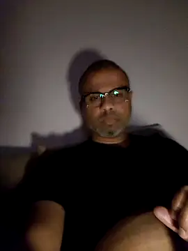 Snapshot of desi_black_cock chatting on December 2024 10:28:02 AM desi black cock online show from December 2024 10:28:02 AM