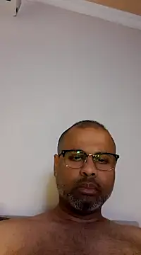 Snapshot of desi_black_cock chatting on December 2024 12:25:02 PM desi black cock online show from December 2024 12:25:02 PM