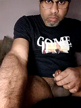 Snapshot of desi_black_cock chatting on December 2024 04:11:01 AM desi black cock online show from December 2024 04:11:01 AM