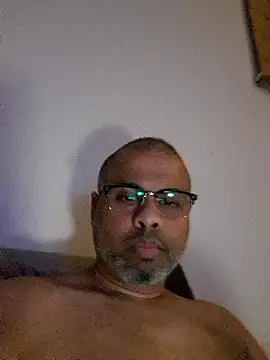 Snapshot of desi_black_cock chatting on December 2024 09:53:02 AM desi black cock online show from December 2024 09:53:02 AM