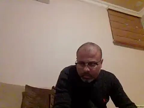 Snapshot of desi_black_cock chatting on February 2025 11:55:01 AM desi black cock online show from February 2025 11:55:01 AM