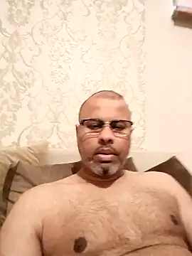 Snapshot of desi_black_cock chatting on March 2025 05:13:02 AM desi black cock online show from March 2025 05:13:02 AM