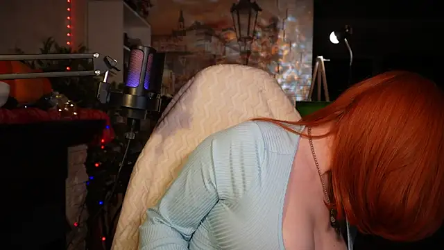 Chriss Fox online show from February 2025 06:35:02 PM