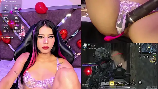 Snapshot of SweetieCloe_ chatting on February 2025 09:33:01 PM SweetieCloe online show from February 2025 09:33:01 PM