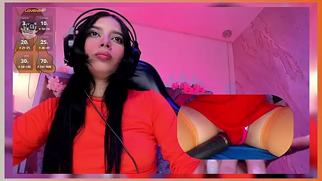 Snapshot of SweetieCloe_ chatting on December 2025 09:09:02 PM SweetieCloe online show from December 2025 09:09:02 PM