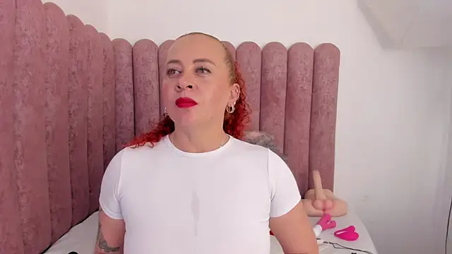 ChannelFox   online show from April 2026 08:25:02 PM