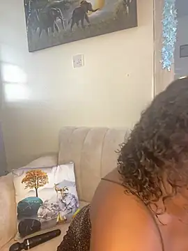 Snapshot of Naughty-sonia2 chatting on March 2025 05:54:01 AM Naughty-sonia2 online show from March 2025 05:54:01 AM