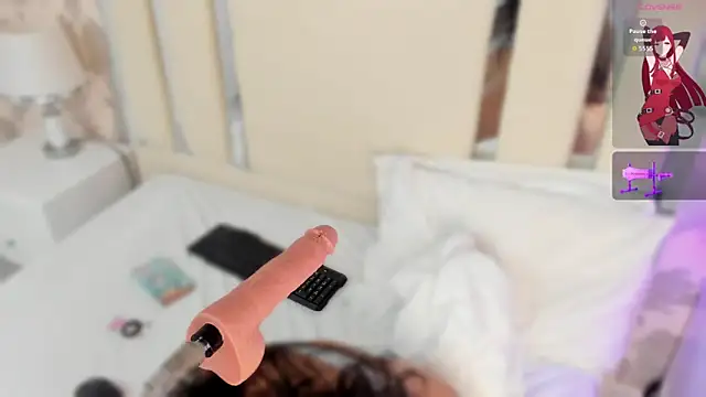 Miliaangeles online show from December 2025 12:36:02 PM