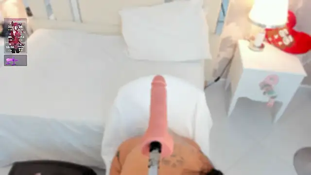 Miliaangeles online show from February 2026 09:04:02 AM