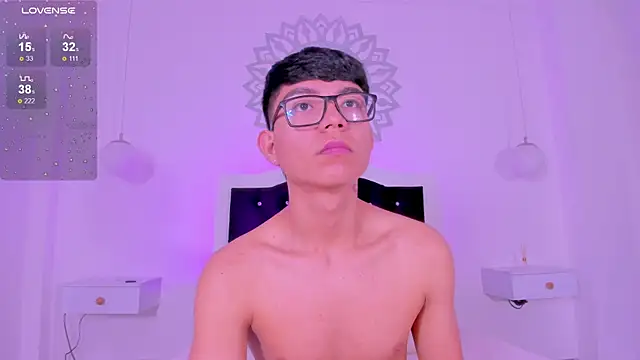 CodyTwink online show from January 2026 03:28:01 PM