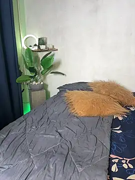 Snapshot of Cinderella-98 chatting on March 2025 12:31:01 AM Cinderella-98 online show from March 2025 12:31:01 AM