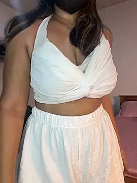 Snapshot of Cinderella-98 chatting on March 2026 10:48:01 AM Cinderella-98 online show from March 2026 10:48:01 AM