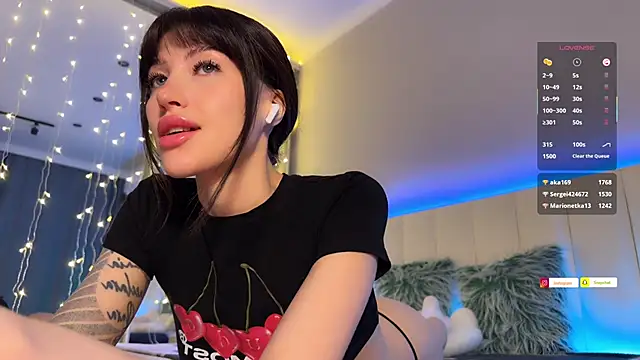 Snapshot of ellie_miu chatting on February 2026 09:22:02 PM ellie miu online show from February 2026 09:22:02 PM