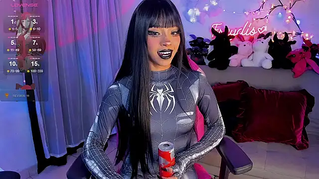 Snapshot of Miss_freydis chatting on June 2026 06:01:01 AM Miss freydis online show from June 2026 06:01:01 AM