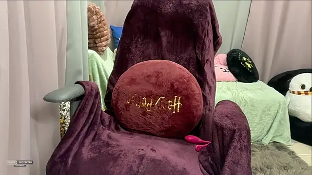 Unique-Beauty online show from February 2026 05:03:01 PM