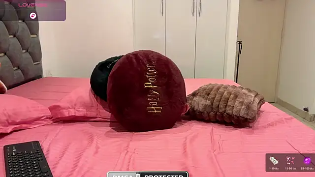 Unique-Beauty online show from May 2026 05:31:01 PM