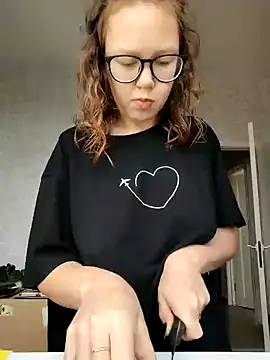 Snapshot of _AnMiss_ chatting on October 2025 08:48:02 AM AnMiss online show from October 2025 08:48:02 AM