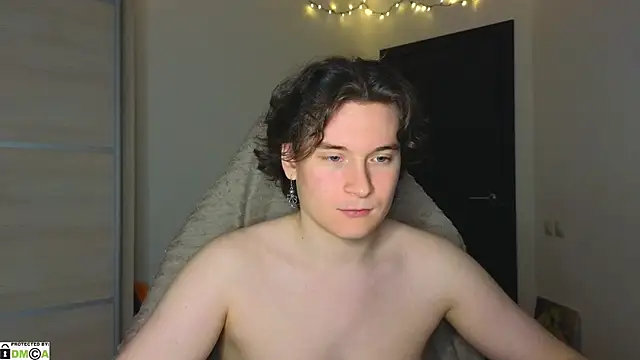 Snapshot of MoreRealAlex chatting on September 2025 11:21:01 PM MoreRealAlex online show from September 2025 11:21:01 PM