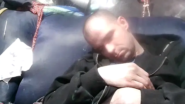 Snapshot of robeaulieu02 chatting on February 2025 11:34:02 AM robeaulieu02 online show from February 2025 11:34:02 AM