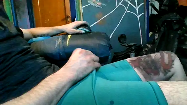 Snapshot of robeaulieu02 chatting on November 2025 06:30:01 PM robeaulieu02 online show from November 2025 06:30:01 PM