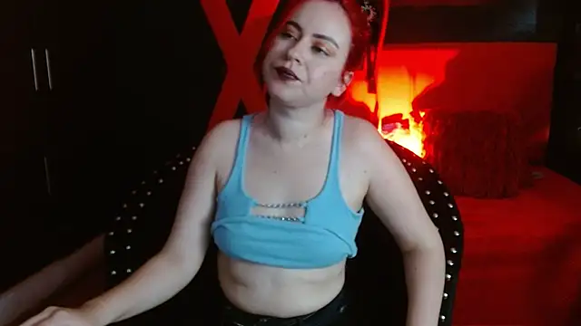 Naty slavedoll online show from February 2025 07:07:01 PM